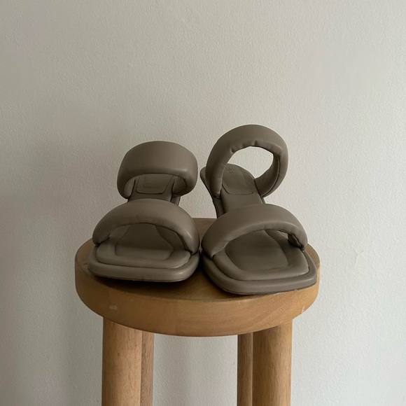 h&m sandals - Picture 2 of 4